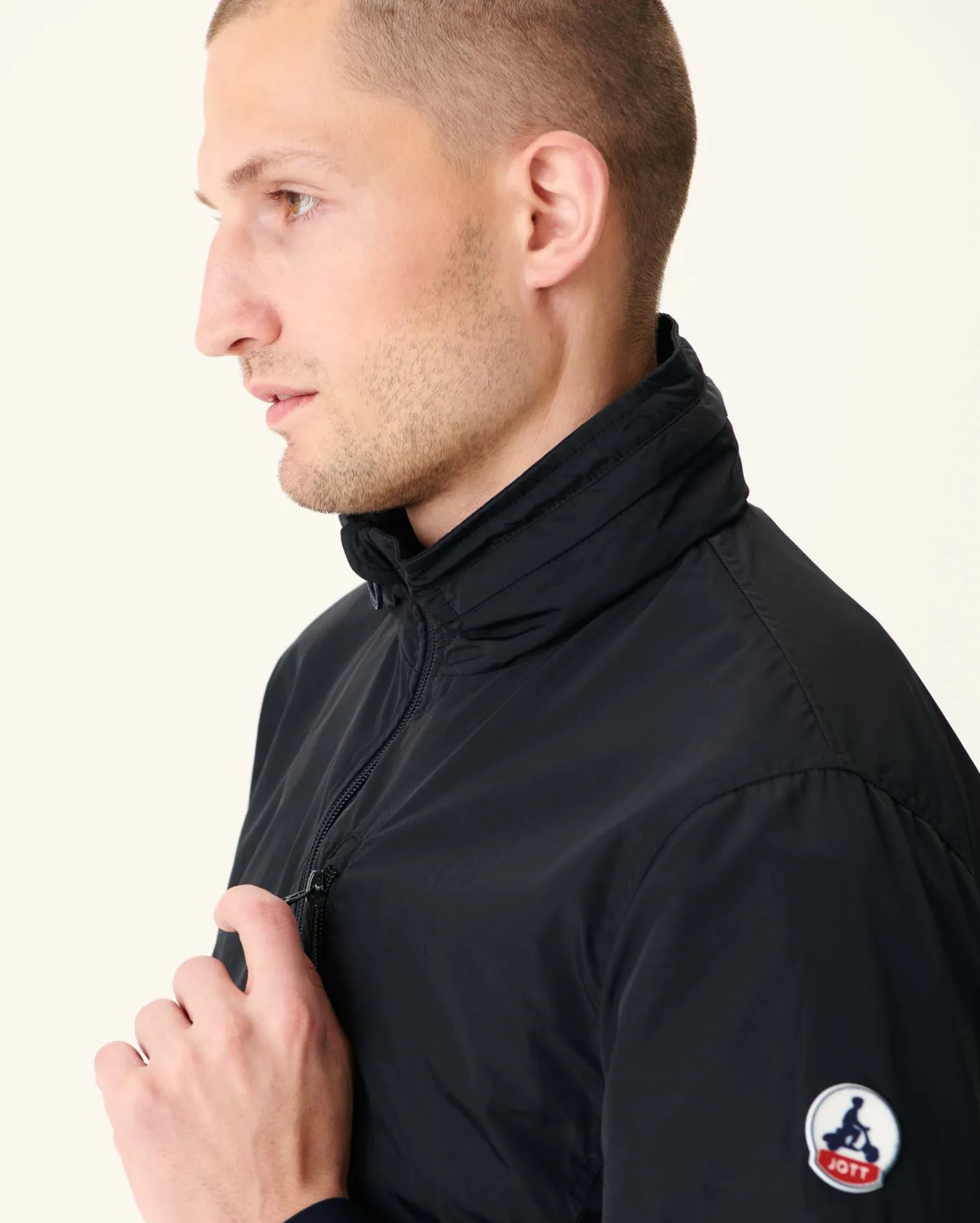 Donzen Jassen & Jacks-JOTT Veste A Capuche Pochonnable Noir Oregon 999 Black